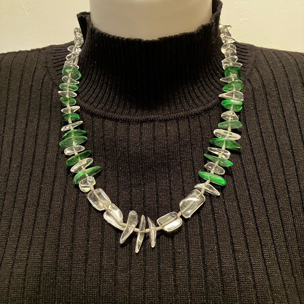 Elegant Green and Clear Beaded Necklace